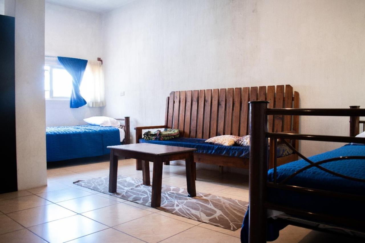 Hostal Corazón de San Pedro San Pedro La Laguna Habitación foto